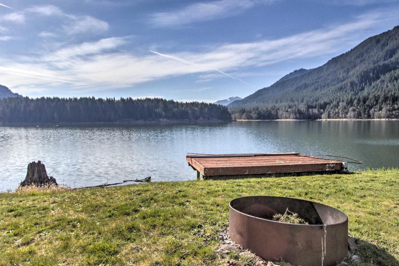 Lakefront Cabin With Stunning Mountain Views And Dock! Mineral Exterior foto